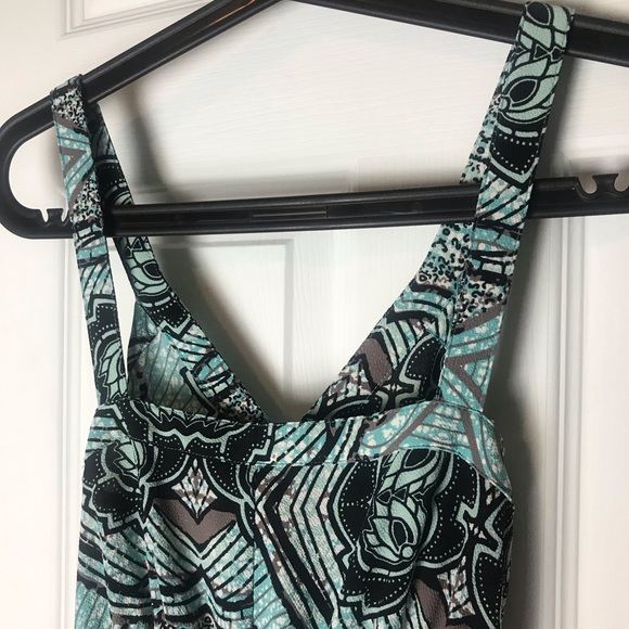 H&M dress. - Picture 4 of 5